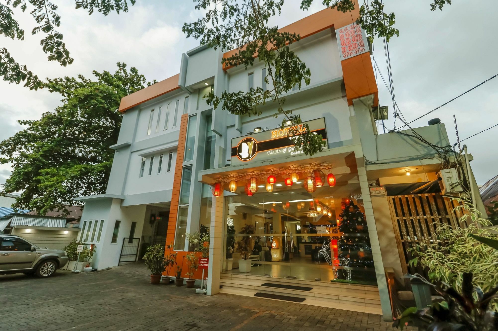 Reddoorz Near Manado Town Square Hotel Exterior photo